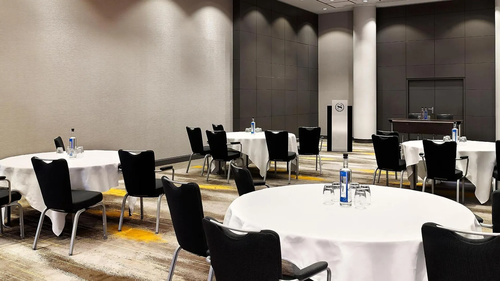****  Sheraton Amsterdam Airport Hotel And Conference Center Amsterdam Airport Schiphol Netherlands