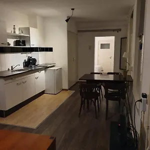 https://apartments-gasthuisplein.zandvoort-hotels.com
